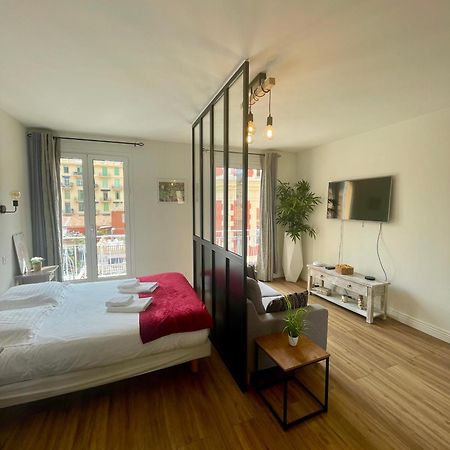Le Verlaine, Studio En Centre Ville A Deux Minutes Des Plages Menton Buitenkant foto