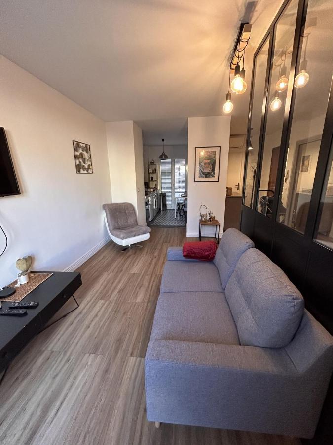 Le Verlaine, Studio En Centre Ville A Deux Minutes Des Plages Menton Buitenkant foto